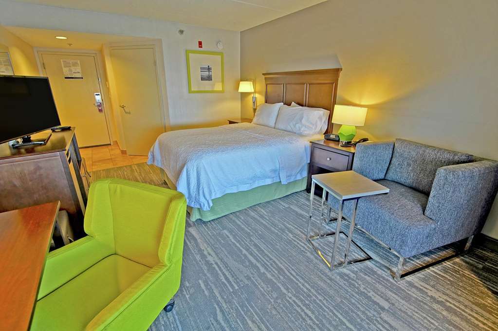 Hampton Inn Los Angeles/Carson Room photo